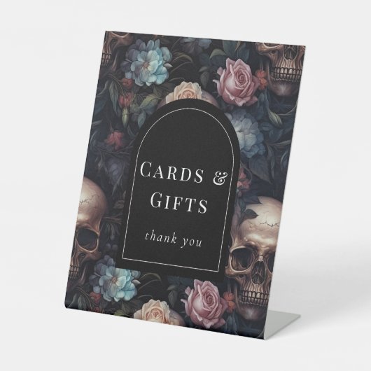 暗色とムーディーズフローラゴシックブライダルシャワー標識 台座サイン (正面)