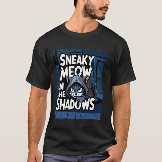 暗闇に潜むナイトキャット 楽しい猫のゲーム風 Tシャツ (正面)