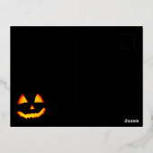 暗闇の中で恐ろしいカボチャ – ハロウィーン 箔招待状ポストカード (裏面)