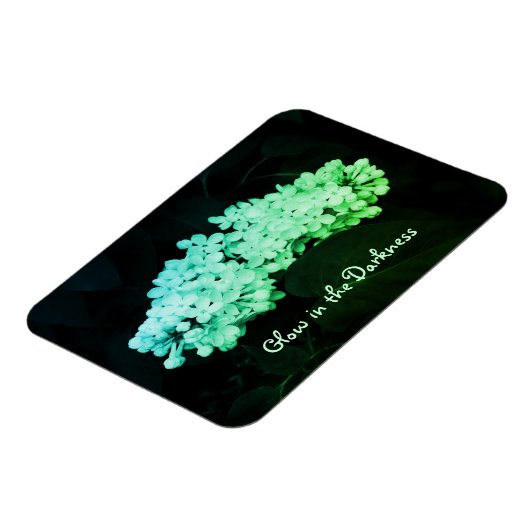 暗闇の中で輝く緑のライラックの変更された写真 マグネット (左側)