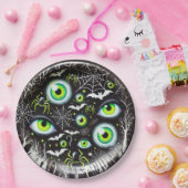 暗闇の中で輝く ペーパープレート (パーティー)