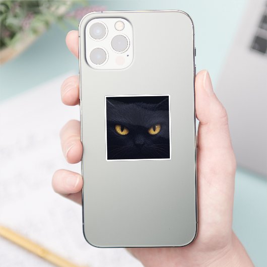 暗闇の中の猫の目 – ハロウィン不気味ン シール (スマートフォン)