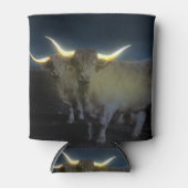 暗闇の中白熱［赤熱］光を放つでハイランド牛、クーラーボックス 缶クーラー (正面)