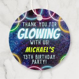 暗闇の中白熱［赤熱］光を放つでGlowを使って フェイバータグ