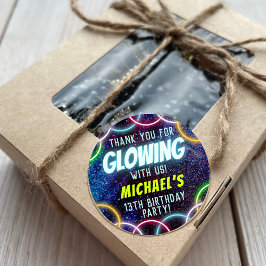 暗闇の中白熱［赤熱］光を放つでGlowを使って ラウンドシール