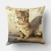 暗黒鉛筆のスケッチに猫は全て黒い クッション (裏面)