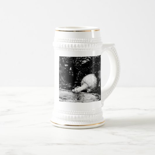 暗黒防具 ビールジョッキ (正面右)