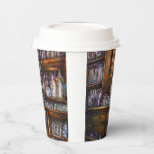 暗黙に理解される 紙コップ (左)