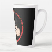 暴力を軽視するスピードTシャツ カフェラテマグ (右)