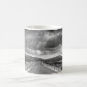 暴風雨の道 コーヒーマグカップ (中央)
