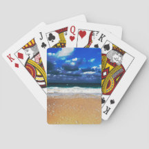 曇ったエキゾチックなビーチ