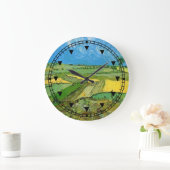 曇った空の下のオーバーの小麦畑 ラージ壁時計 (ホーム)