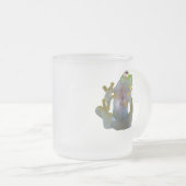 曇らされたマグの中のガラスカエル フロストグラスマグカップ (正面右)