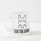 曇らされるバニーを-恐れて下さい フロストグラスマグカップ (左)