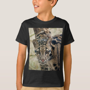 曇らせていたヒョウ Tシャツ