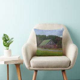 曇り日の納屋 クッション