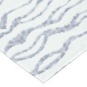 曇り灰色ゼブラ消しゴムスクラッチアート テーブルクロス (アングル)