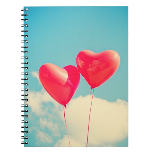 曇り空に赤いハートバルーン ノートブック (正面)