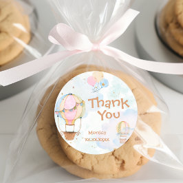 曇り空の熱気球子供の誕生日 ラウンドシール