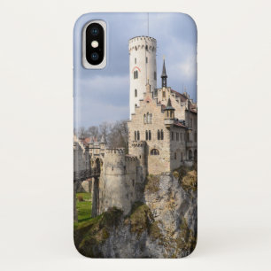 曇伝統的りの日の崖の上の城 iPhone X ケース