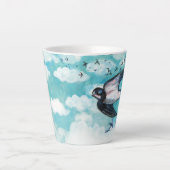 曇飛んでいる空のツバメ カフェラテマグ (正面)