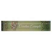 曲がったスチームパンクピアノのキーボード。 デスクネームプレート (正面)