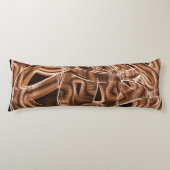 曲がったテープ、茶色の切り出し(レリーフ、 浮き彫りとオーバーラップ) ボディピロー (正面)