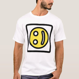 曲がった笑顔 – 不思議な表情 Tシャツ