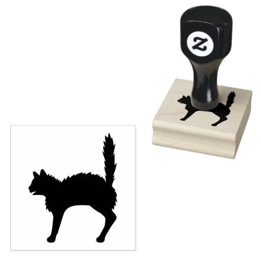 曲がった背中と尾を上げた怖がった猫のシルエット ラバースタンプ (押印)