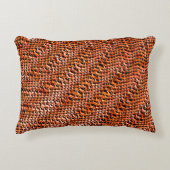 曲がりくねった波状のサンゴのジュートのメッシュ、赤とオレンジ アクセントクッション (正面)