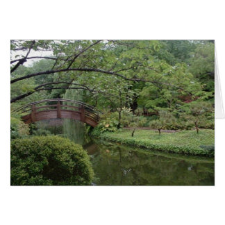 曲げられたアジア橋