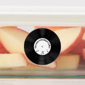 曲のタイトル付き黒ビニールレコード ラベル (貼付)