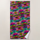 曲線カラフル三角形または色の起伏。 ビーチタオル (正面)