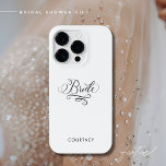 書エレガントスタイリッシュ書と白黒の花嫁 iPhone 14 PROケース<br><div class="desc">このエレガント白いiPhoneケースは黒い書書道の単語'Bride'を持つ。カスタマイズかわいらしお嫁さんの名前のiPhoneケース。おもしろいバチェロレッテギフト！</div>