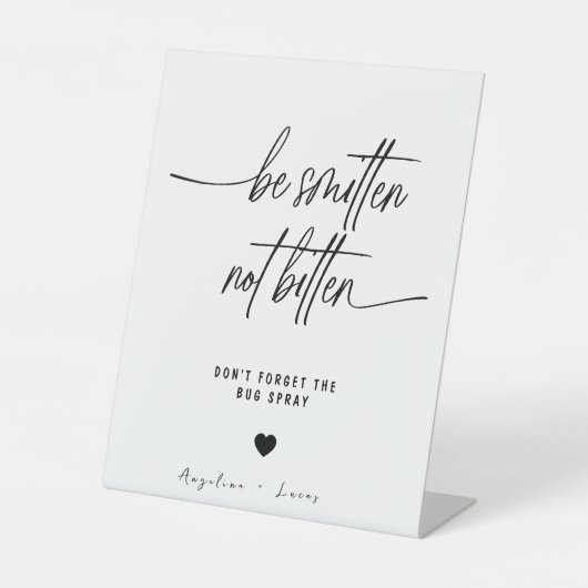 書道は虫スプレーのサインを噛まないように小さくする 台座サイン (正面)