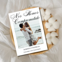 書道スペインのミニマル婚約パーティ