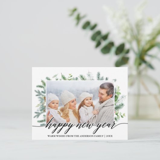 書道ハッピーニューイヤー松の緑の写真 ポストカード (スタンド正面)