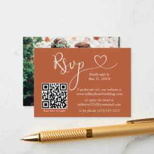書道ハート写真結婚のテラコッタQR RSVP エンクロージャーカード