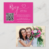 書道ハート写真結婚のホットピンクQR RSVP エンクロージャーカード (正面/裏面)
