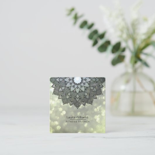 曼荼羅のはすの花のヨガのインストラクターのホリスティック スクエア名刺 (スタンド正面)