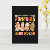 最もかわいいパンプキンをお世話するNICU看護師の秋 カード (黄色い花)