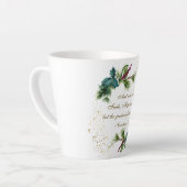 最も偉大な愛は聖書の冬のクリスマス エバーグリーン カフェラテマグ (左アングル)