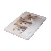 最も可愛い赤ん坊の動物 |かわいいコギの子犬のポット バスマット (アングル)