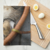 最も可愛い赤ん坊の動物 |かわいいタビー猫が眠る キッチンタオル (四つ折り)