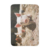 最も可愛い赤ん坊の動物 |かわいいベビー豚 バスマット (正面縦)