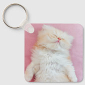 最も可愛い赤ん坊の動物 |かわいい子猫が寝ている キーホルダー (正面)