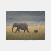 最も可愛い赤ん坊の動物 |アフリカゾウ科 フリースブランケット (正面(横))