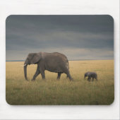 最も可愛い赤ん坊の動物 |アフリカゾウ科 マウスパッド (正面)