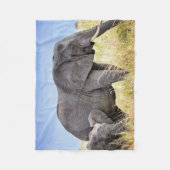 最も可愛い赤ん坊の動物 |アフリカゾウ&マザー フリースブランケット (正面)