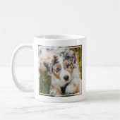 最も可愛い赤ん坊の動物 |オーストラリアの羊飼い犬 コーヒーマグカップ (左)